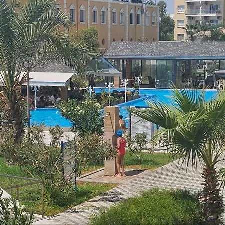Long Beach,iskele,caesar Resort&spa ,cosy Family *